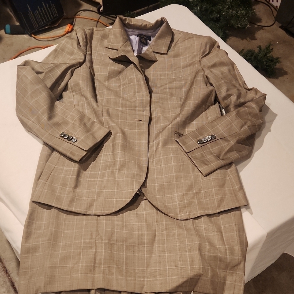 Brooks Brothers Beige Checkered Blazer Suit 100% Wool - Picture 1 of 6